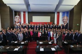 CHP Kurultay Takvimi Tartışıldı ve Yeni MYK'ye Yetki Verildi 4 CHP Yeni MYK