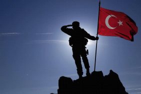 Mehmetçik, Kosova'da Güvenliği Sağlamak Üzere NATO'nun Talebiyle Görevlendirildi 2 Mehmetçik
