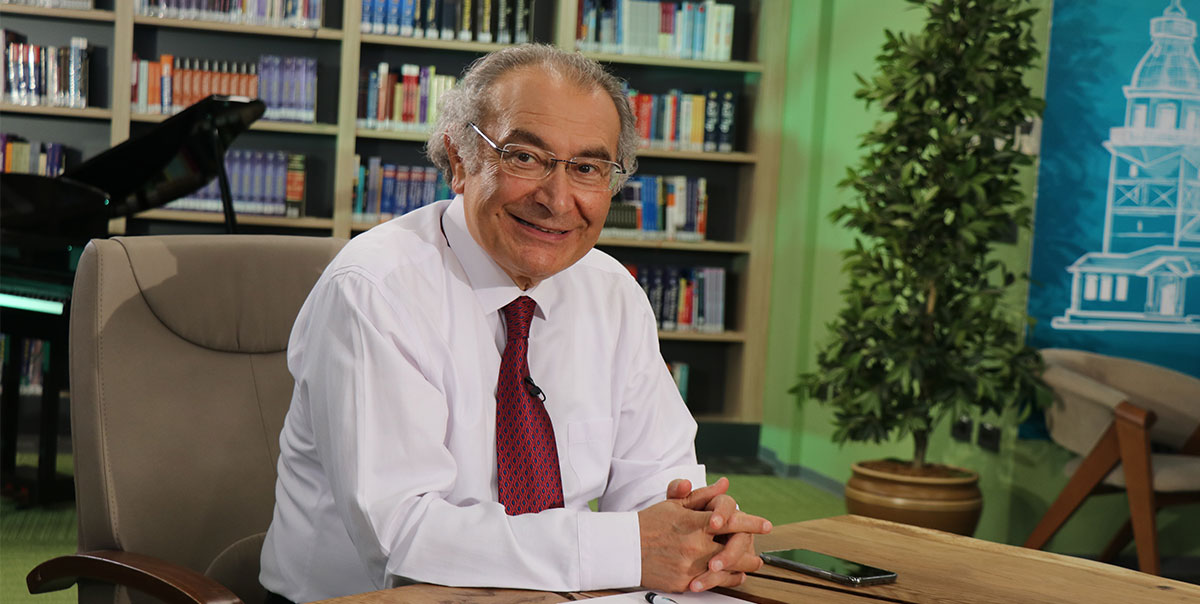 Prof. Dr. Nevzat Tarhan’dan YKS Öncesi Stres Yönetimi Tavsiyeleri 2 Prof. Dr. Nevzat Tarhan
