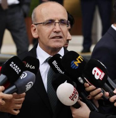 T.C. Hazine ve Maliye Bakanı Mehmet Şimşek ve Türkiye Bankalar Birliği Yönetim Kurulu Toplantısı Gerçekleştirdi 5 Hazine ve Maliye Bakanı Mehmet Şimşek