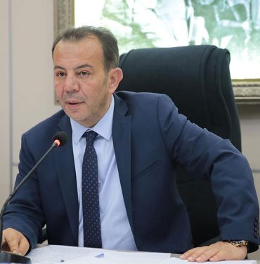 Bolu Belediye Başkanı Tanju Özcan, CHP'den İhraç Edildi 8 Tanju Özcan, Bolu Belediye Başkanı