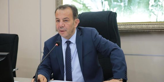 Bolu Belediye Başkanı Tanju Özcan, CHP’den İhraç Edildi