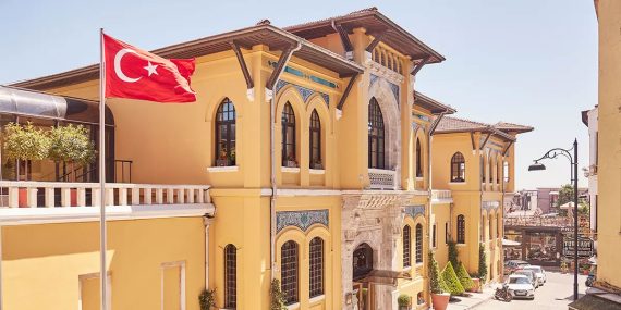 Four Seasons Hotel Istanbul at Sultanahmet, Travel+Leisure 2023 Dünyanın En İyi Oteli Seçildi