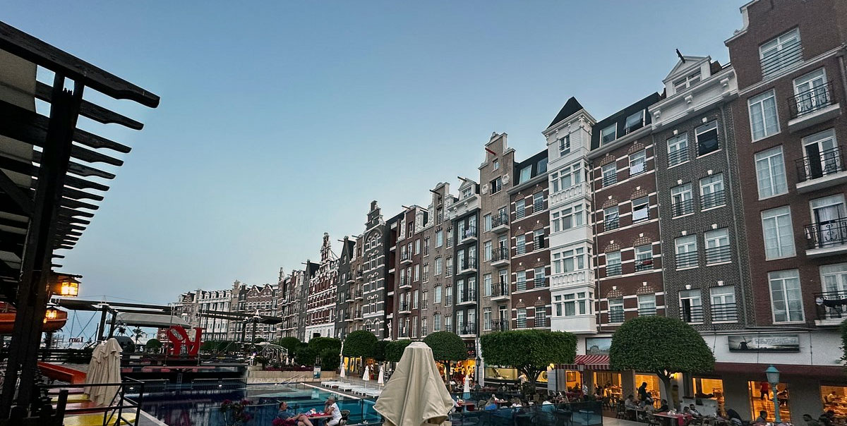 Amsterdam Esintisiyle Kemer'de Harika Bir Tatil: Orange County Otel İncelemesi 1 Orange County Mimarisi