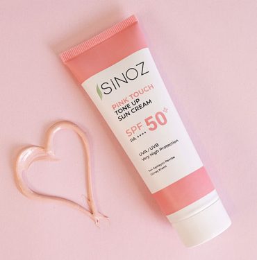 Sinoz, Işıltı Dolu Yeni Ürünü Pembe Güneş Kremi "SİNOZ PINK TOUCH" ile Cildinizi Korumaya ve Parlaklık Katmaya Devam Ediyor 8 Sinoz Pink Touch