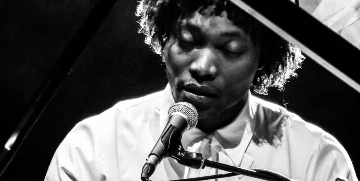 Benjamin Clementine Türkiye'de Unutulmaz Bir Konserle Sahne Aldı 2 Benjamin Clementine