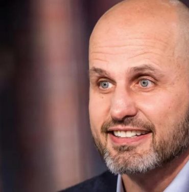 Perceptyx, Google'un Eski Yöneticisinin Start-Up'ı Humu'yu Satın Aldı 10 Humu'nun kurucu ortağı Laszlo Bock, San Francisco, California'da bir Bloomberg Technology televizyon röportajında konuşuyor.