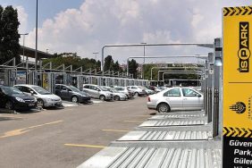 İstanbul'da İBB İştiraklerinden Grev Fırtınası: İSPARK Çalışanları da Sahada 10 İSPARK