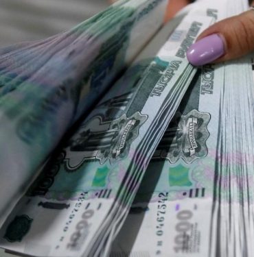 Rusya'da Döviz Müdahalesi: Ruble'nin Korunması İçin Alımlar Durduruldu 8 Ruble