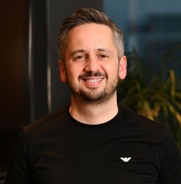 Güneşin Zararlarına Karşı Cildi Nasıl Korumalıyız? 9 Yasin Çörekci, Sinoz Kozmetik CEO’su