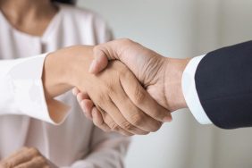 Yeni İş Teklifini Kabul Etmek İçin Doğru Zaman mı? 5 Önemli Uyarı İşareti 5 İş teklifi