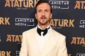 Hollywood'da Türk İzleri: "Atatürk" Filmi Amerika'da Sahne Aldı 3 Aras Bulut İynemli