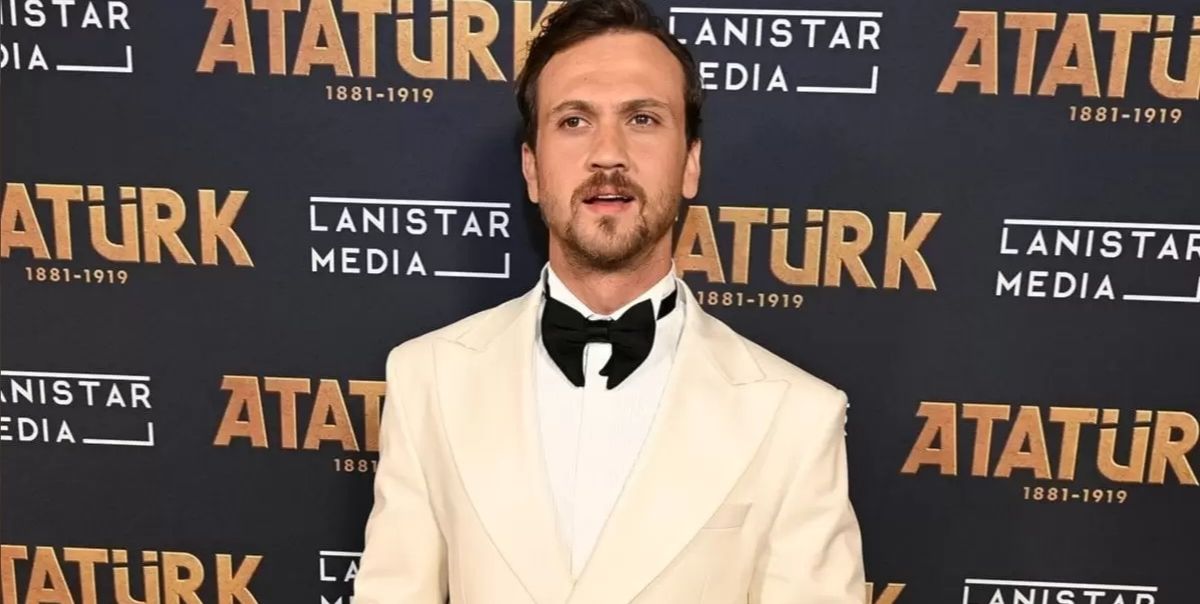 Hollywood'da Türk İzleri: "Atatürk" Filmi Amerika'da Sahne Aldı 2 Aras Bulut İynemli