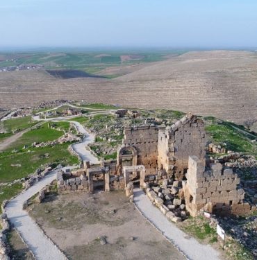 Diyarbakır'daki Tarihi Harikada Büyük Keşif: Zerzevan Kalesi'nin 1900 Yıllık Sırları Gün Yüzüne Çıkıyor 8 Zerzevan Kalesi, Diyarbakır