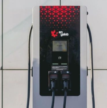 ENYAKIT, Elektrikli Araç Sektöründe Devrim Yaratıyor: Türkiye'nin İlk Hızlı Şarj Ağı 4 ENYAKIT