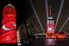Galata ve Kız Kuleleri'nde ışık gösterileri 10 Kasım'a kadar uzatıldı 6 Galata ve Kız Kuleleri'nde ışık gösterileri