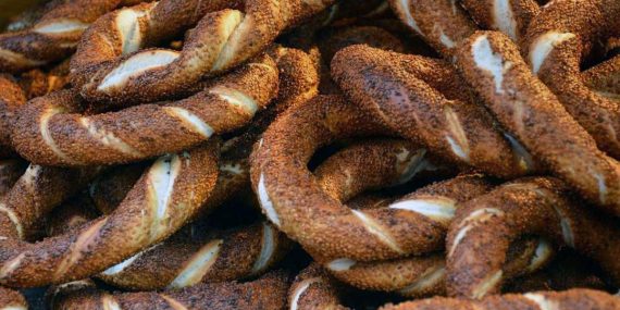 İstanbul’da Simit Fiyatlarına Sessiz Zam: 12 TL’ye Yükseldi