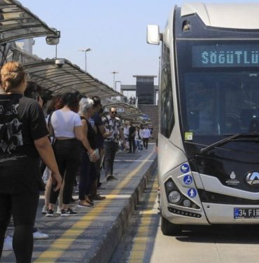 Sayıştay'dan İBB'ye 161.5 Milyon TL'lik Zarar İddiası: İmamoğlu ve Meclis Üyelerine Savunma Talebi 4 İBB toplu taşıma sayıştay