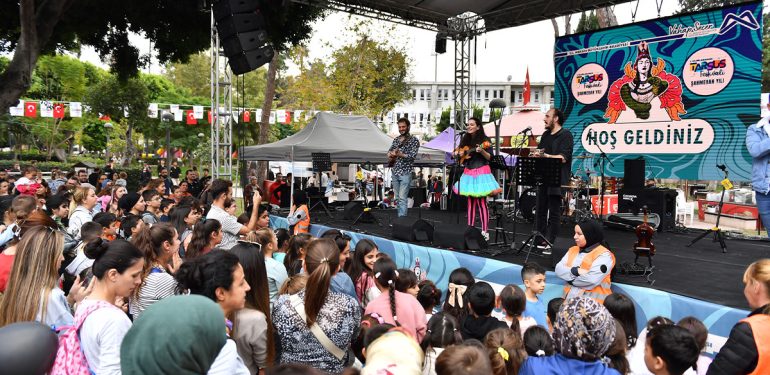 Tarsus Uluslararası Festivali'nde Sanatın ve Lezzetin Buluşması: Usta Sanatçılar ve Şefler Şehri Büyüledi 6 Tarsus Festivali