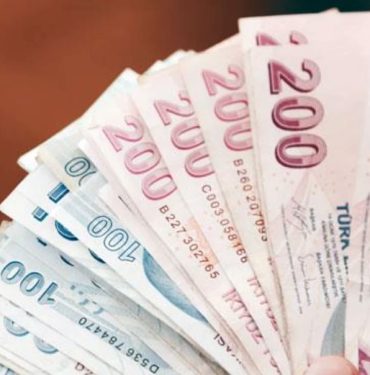 Emeklilere Yılbaşı Müjdesi: Garanti BBVA'dan 1 Maaş Ek Ödeme Kampanyası 8 Emeklilere Yılbaşı Müjdesi: Garanti BBVA'dan 1 Maaş Ek Ödeme Kampanyası