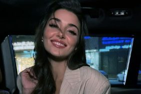 Hande Erçel, Riyad Gecelerinde Göz Kamaştırdı! Güzelliğiyle Büyüledi 6 Hande Erçel, Riyad