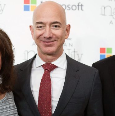 Jeff Bezos'un Kardeşleri: 10 Bin Dolar ile Milyarder Yapılan İki Kişi 10 Jeff Bezos ve Kardeşleri