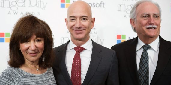 Jeff Bezos’un Kardeşleri: 10 Bin Dolar ile Milyarder Yapılan İki Kişi
