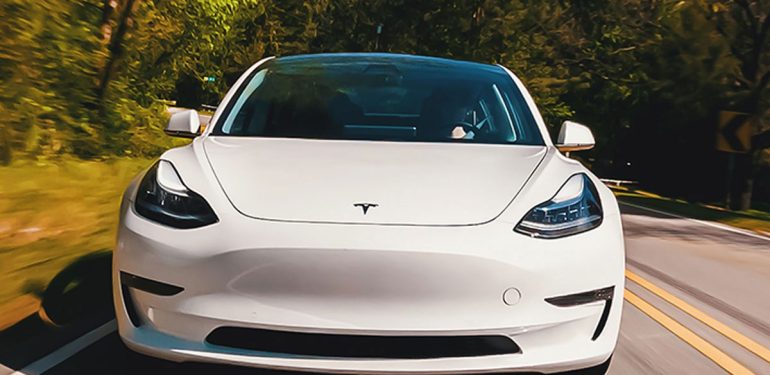 Tesla, Güvenlik Endişeleri Nedeniyle ABD'de 120 Bin Aracını Geri Çağırıyor 1 Tesla