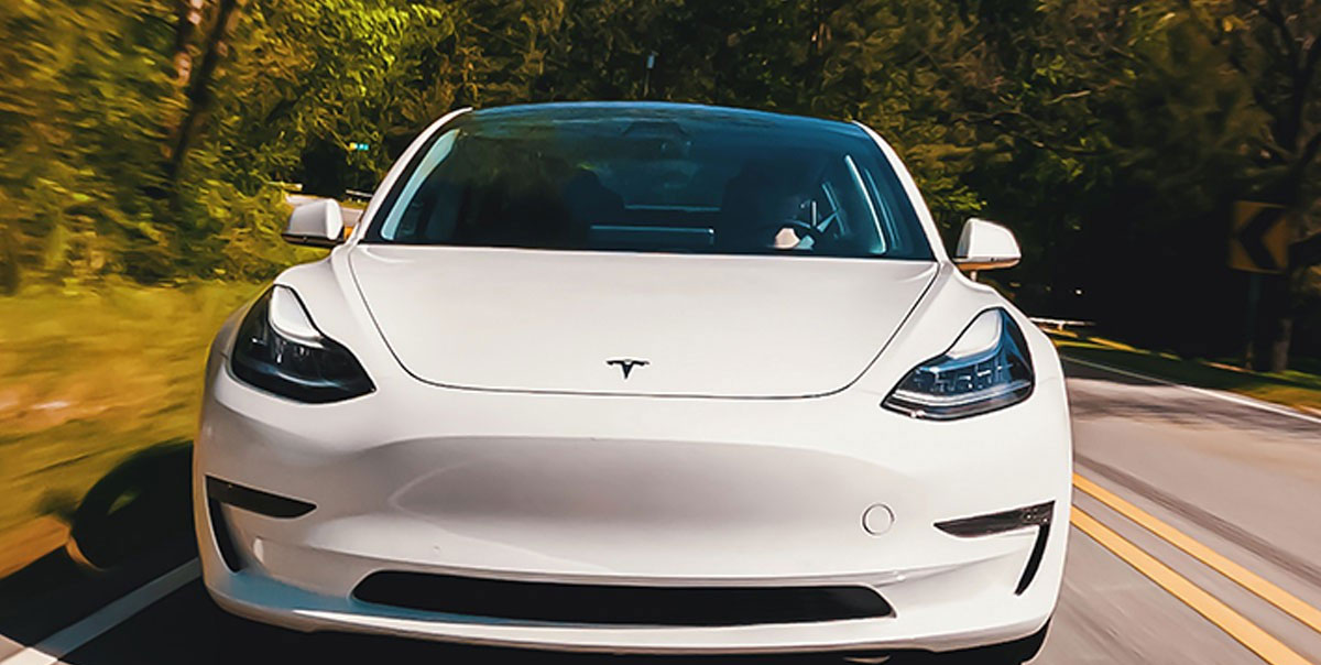 Tesla, Güvenlik Endişeleri Nedeniyle ABD'de 120 Bin Aracını Geri Çağırıyor 2 Tesla