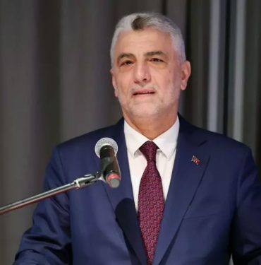 Ticaret Bakanı Bolat'tan Açıklama: Türkiye'nin Avrupa Pazarındaki Güçlü Konumu Devam Ediyor 4 Ticaret Bakanı Ömer Bolat