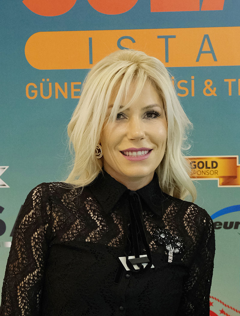Türkiye'nin Güneş Enerjisi Gücü SOLAREX İstanbul İle Parlıyor! 1 Yasemin TERLE