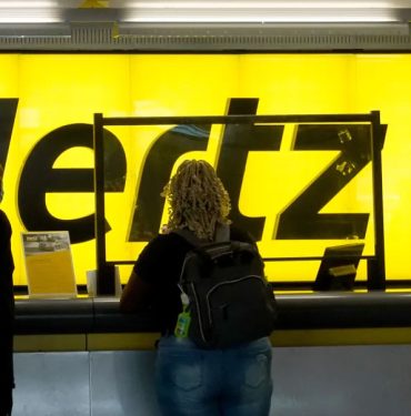 Hertz, Elektrikli Araç Filosunu Küçültüyor ve İçten Yanmalı Araçlara Dönüyor 3 Hertz