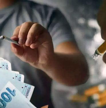 Yeni Yılın İlk Zammı Sigara Fiyatlarına: En Ucuz Paket 52 TL 3 Sigara fiyatları zamlandı
