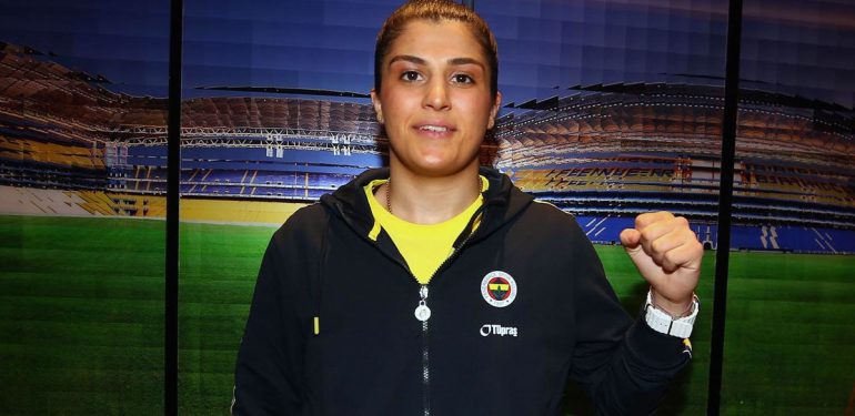 Busenaz Sürmeneli