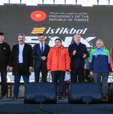 Erciyes'te Karın ve Sporun Büyüleyici Buluşması: İSTİKBAL SNX Türkiye ve KışFest Başlıyor! 7 İSTİKBAL SNX Türkiye ve KışFest