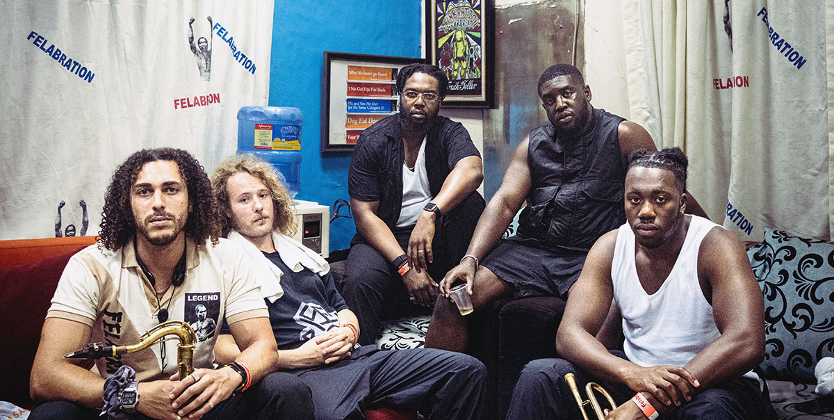 Feel Real Presents Babylon Soundgarden: Şehirde Müzikle Çevrili Bir Orman Festivali 2 Ezra Collective