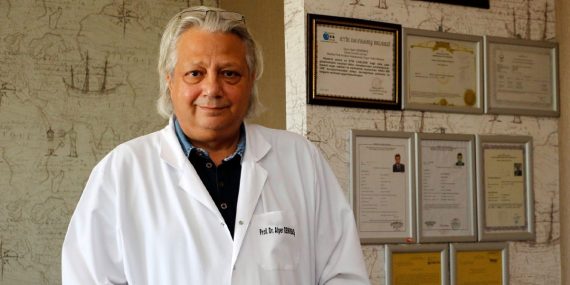 Prof. Dr. Alper Demirbaş: Tıp Dünyasının Öncü İsminin Biyografisi ve Başarıları