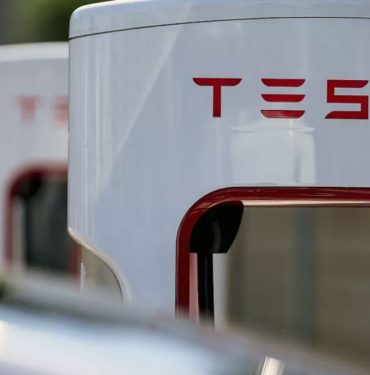 Tesla'nın Kâr Marjında Düşüş Beklentisi: Belirsizlikler ve Yeni Stratejiler 3 Tesla