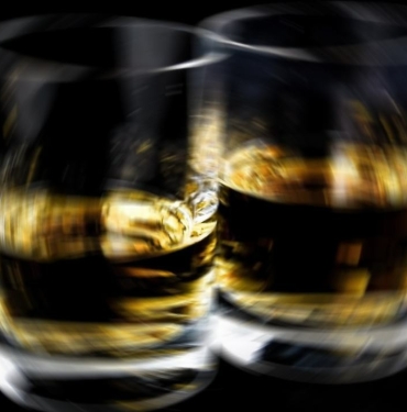 Alkol Fiyatlarına Yüzde 15 Zam Geldi! 2 alkol-fiyatlarina-yuzde-15-zam-geldi-6ttQBAWd.jpg