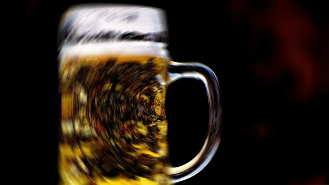 Alkol Ürünlerine Zam Geliyor 2 alkol-urunlerine-zam-geliyor-ClfANMhy.jpg