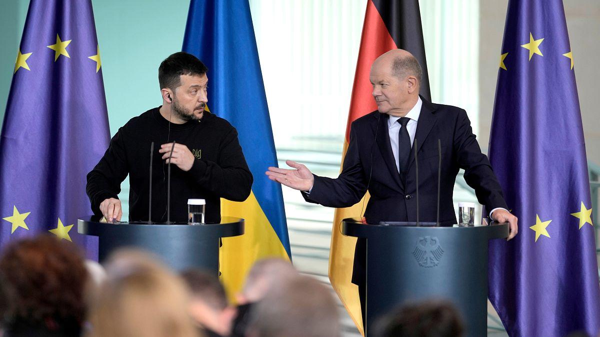Almanya, Ukrayna’nın Rusya’ya Karşı Saldırılarında Alman Silahlarını Kullanmasına İzin Verdi 2 almanya-ukraynanin-rusyaya-karsi-saldirilarinda-alman-silahlarini-kullanmasina-izin-verdi-DiU2dM3b.jpg