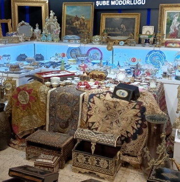 Ankara İl Emniyet Müdürlüğü Operasyonu: Tarihi Eser Kaçakçılığı Engellendi 8 ankara-il-emniyet-mudurlugu-operasyonu-tarihi-eser-kacakciligi-engellendi-CYQmkIFS.jpg