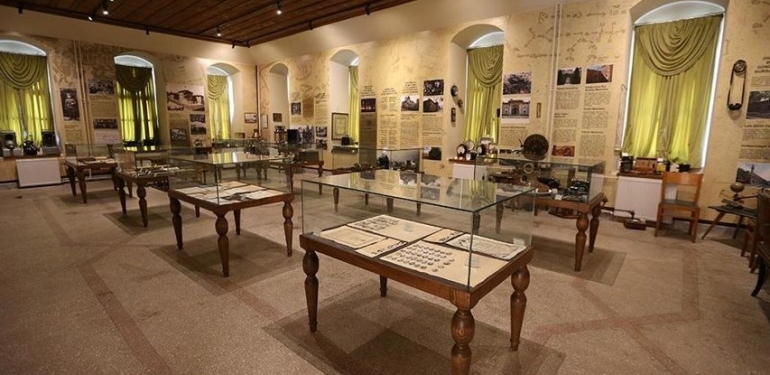 Bursa Erkek Lisesi Tarihçesi ve Eğitimcileri 6 bursa-erkek-lisesi-tarihcesi-ve-egitimcileri-OnUX613X.jpg