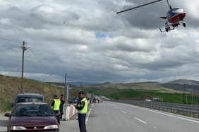 Çankırı İl Jandarma Komutanlığı'ndan Havadan Trafik Denetimi 5 cankiri-il-jandarma-komutanligindan-havadan-trafik-denetimi-ZLHYq6hv.png