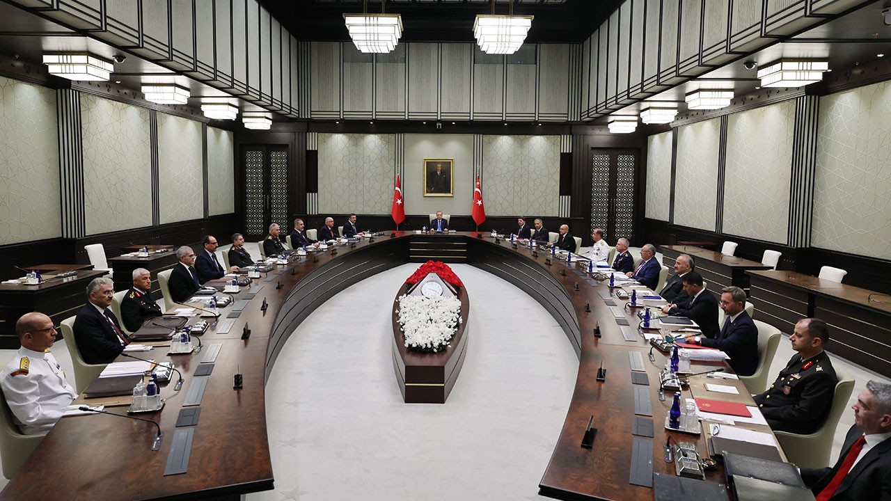 Cumhurbaşkanı Erdoğan Başkanlığındaki MGK Toplantısında Önemli Kararlar Alındı 2 cumhurbaskani-erdogan-baskanligindaki-mgk-toplantisinda-onemli-kararlar-alindi-w1zizsx8.jpg