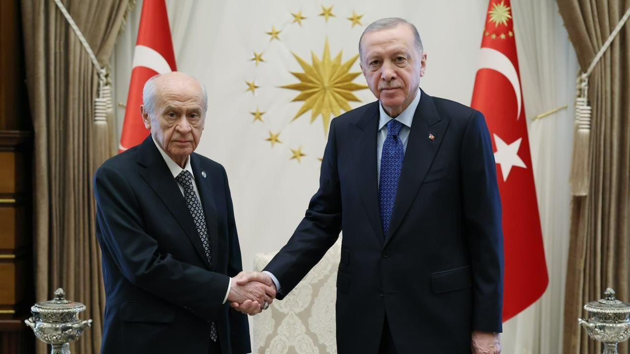 Cumhurbaşkanı Erdoğan ve MHP Genel Başkanı Bahçeli Beştepe'de Görüştü 2 cumhurbaskani-erdogan-ve-mhp-genel-baskani-bahceli-bestepede-gorustu-FENfqu8t.jpg