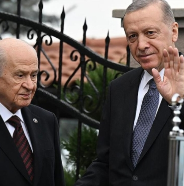 Cumhurbaşkanı Recep Tayyip Erdoğan ve MHP Genel Başkanı Devlet Bahçeli Görüşecek 9 cumhurbaskani-recep-tayyip-erdogan-ve-mhp-genel-baskani-devlet-bahceli-gorusecek-BFsKssRI.jpg