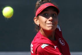 18 Yaşındaki Milli Tenisçi Duru Söke Antalya'da Şampiyon Oldu 6 Duru Söke, Tenis Oynarken