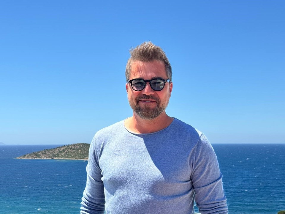 Engin Altan Düzyatan'ın Yeni Filmi ve Gazze Saldırılarına Tepkisi 2 Sanatçıların Rolü