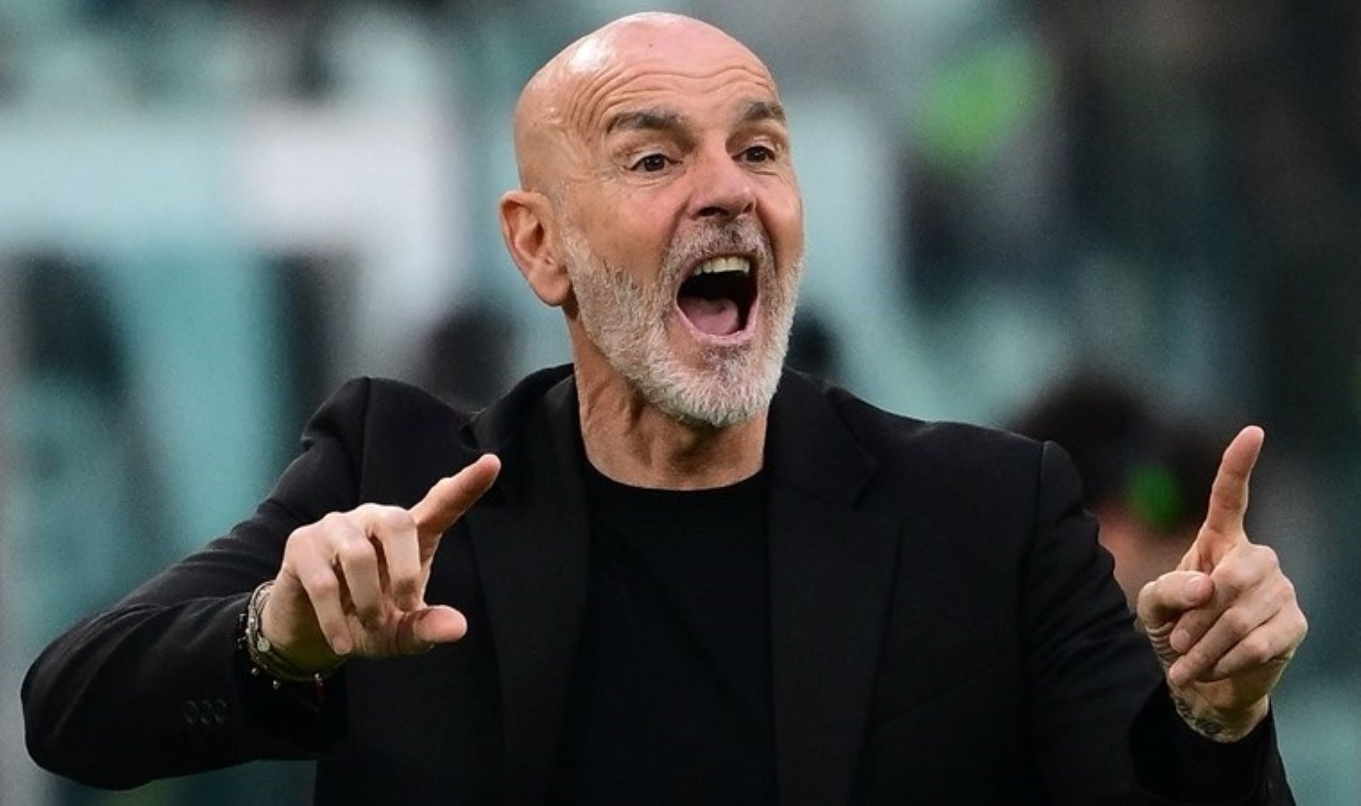 Fenerbahçe ve Beşiktaş'ın Gündemindeki Stefano Pioli, Milan'dan Ayrıldı 2 fenerbahce-ve-besiktasin-gundemindeki-stefano-pioli-milandan-ayrildi-FPUWgNj5.jpg